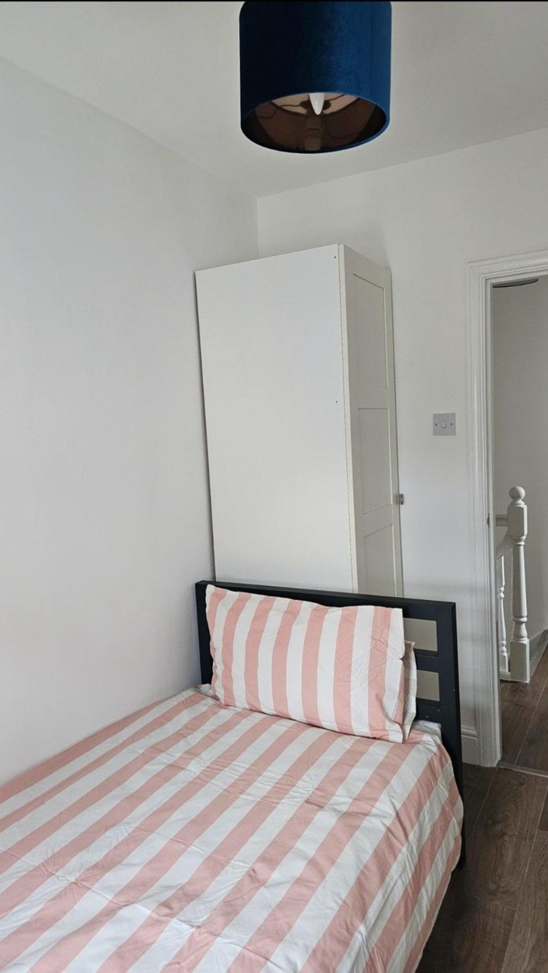 Spacious Modern 3 Bedroom House 4 You, Me And Them * Oxford